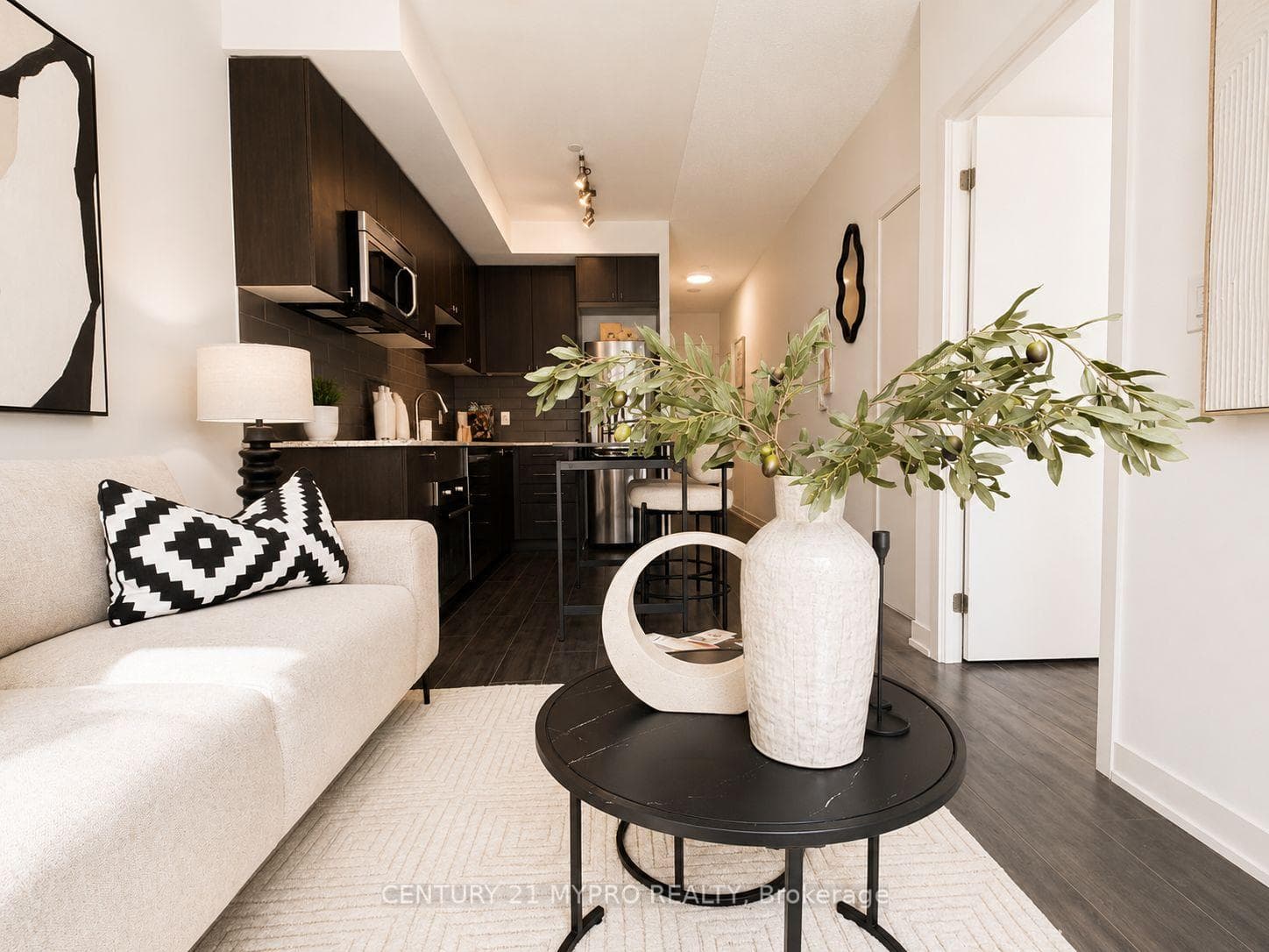 18 Rean Drive Unit 624 photo 4