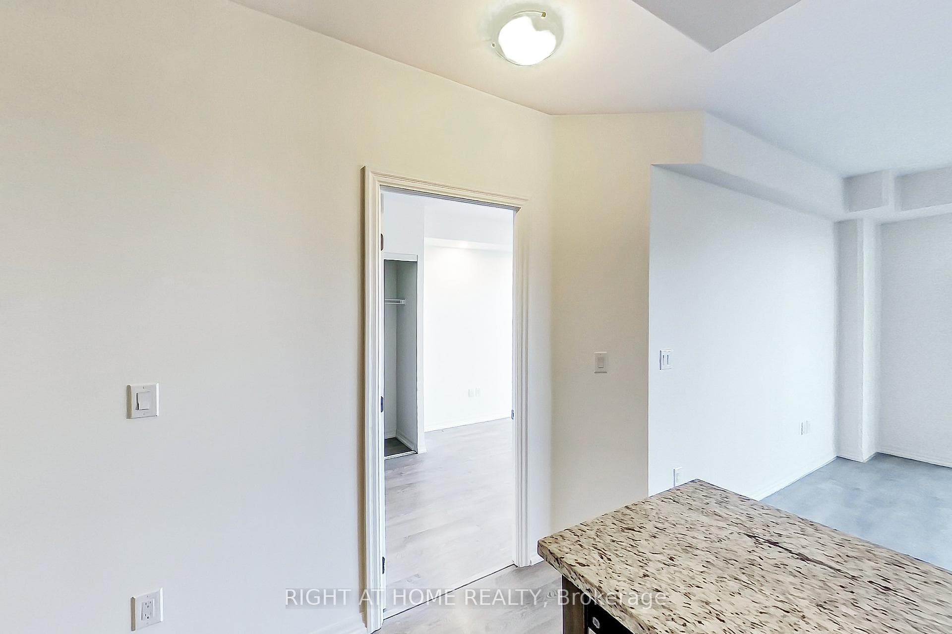 560 North Service Road Unit 207 photo 10