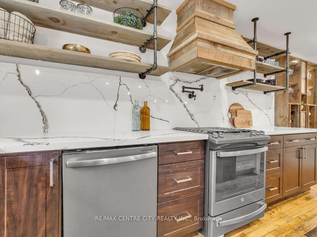 7 Cluney Place photo 11