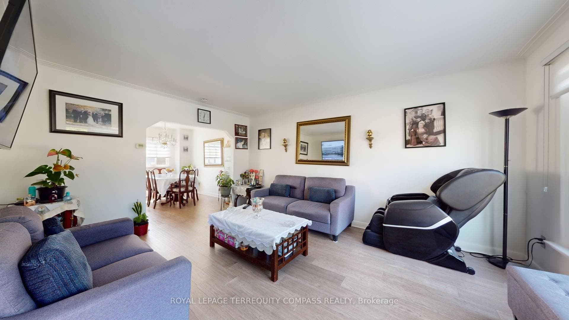 11 Arrowsmith Avenue photo 5
