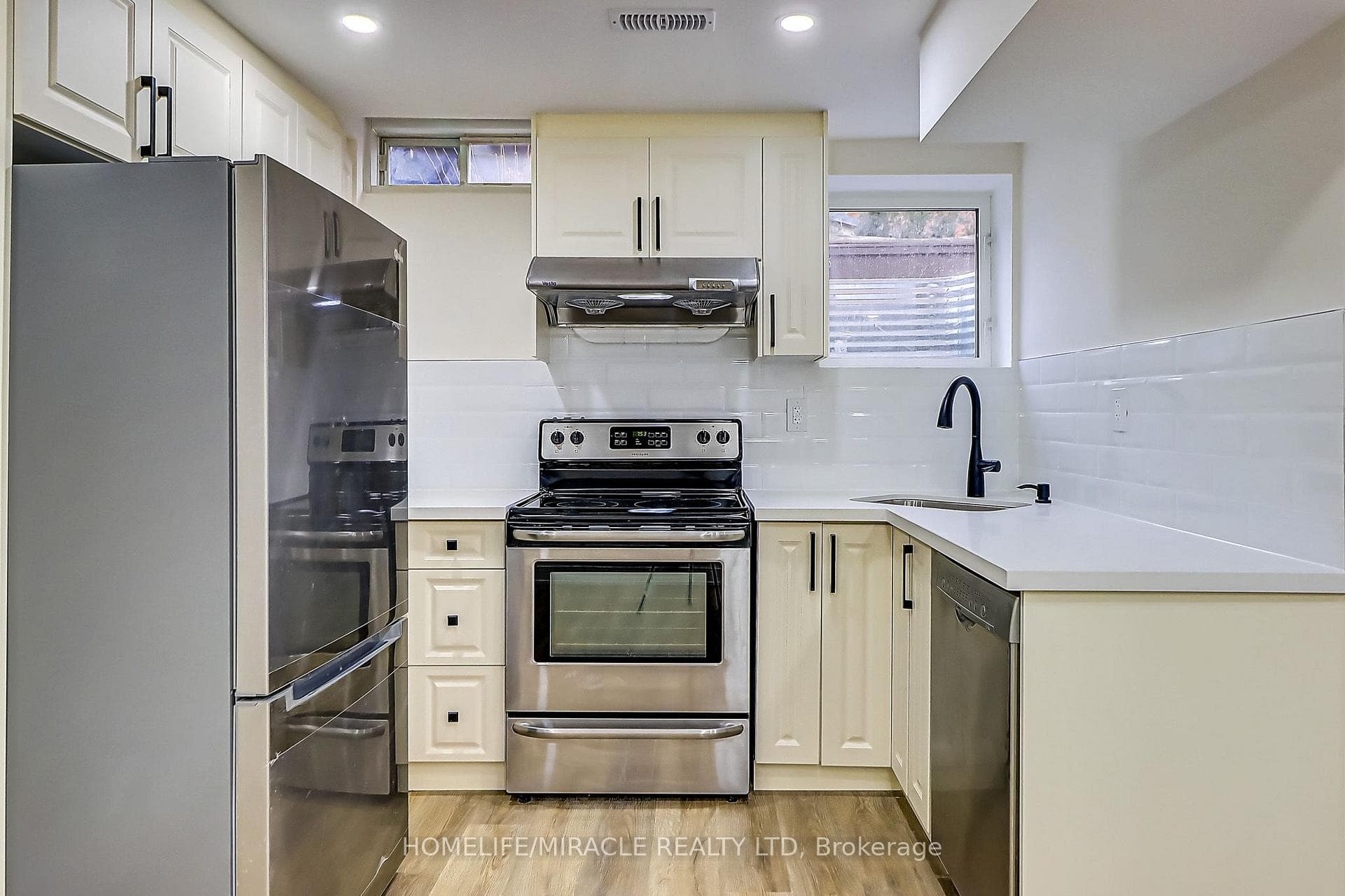6892 Postmaster Ridge photo 4