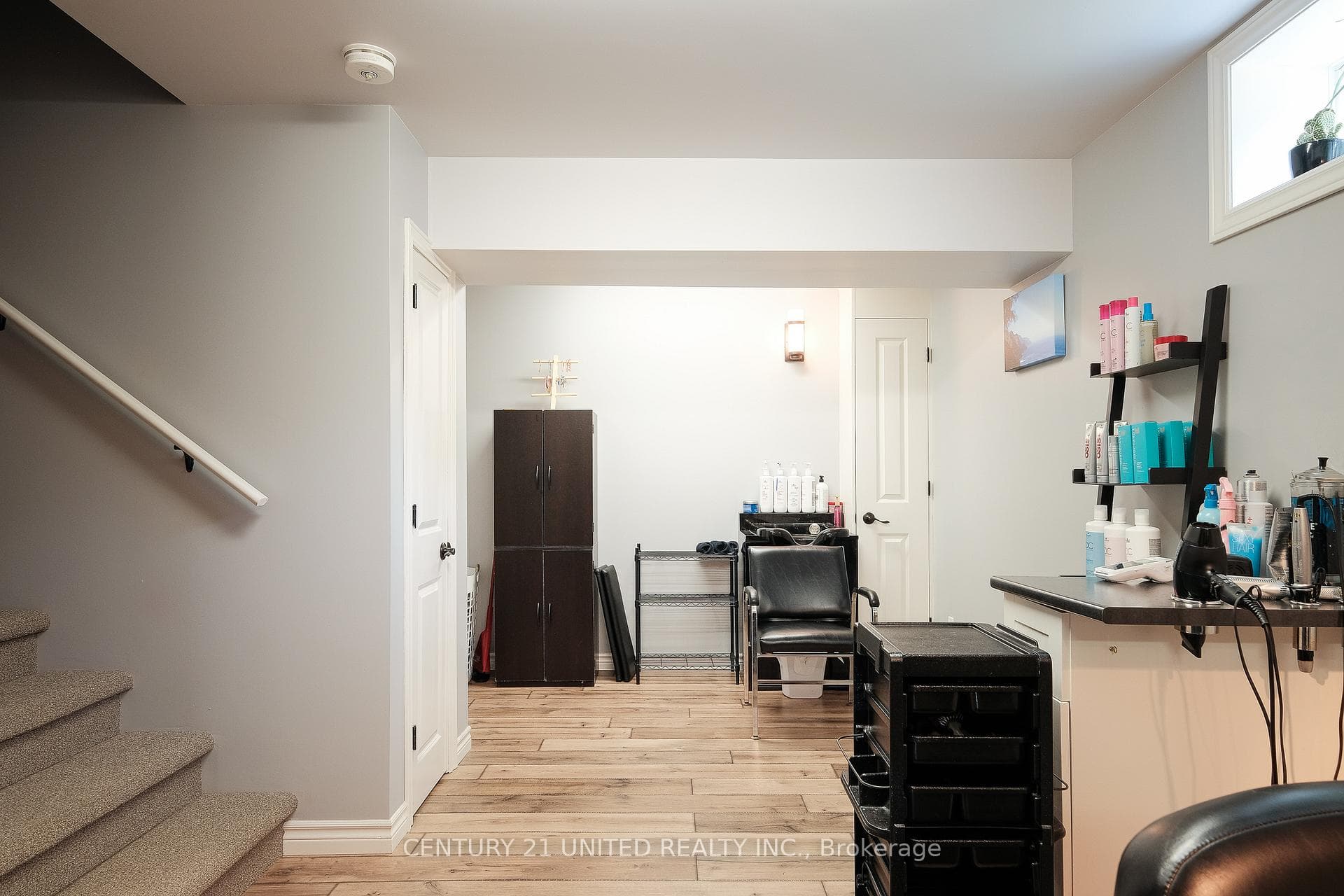 1188 Connaught Drive photo 20