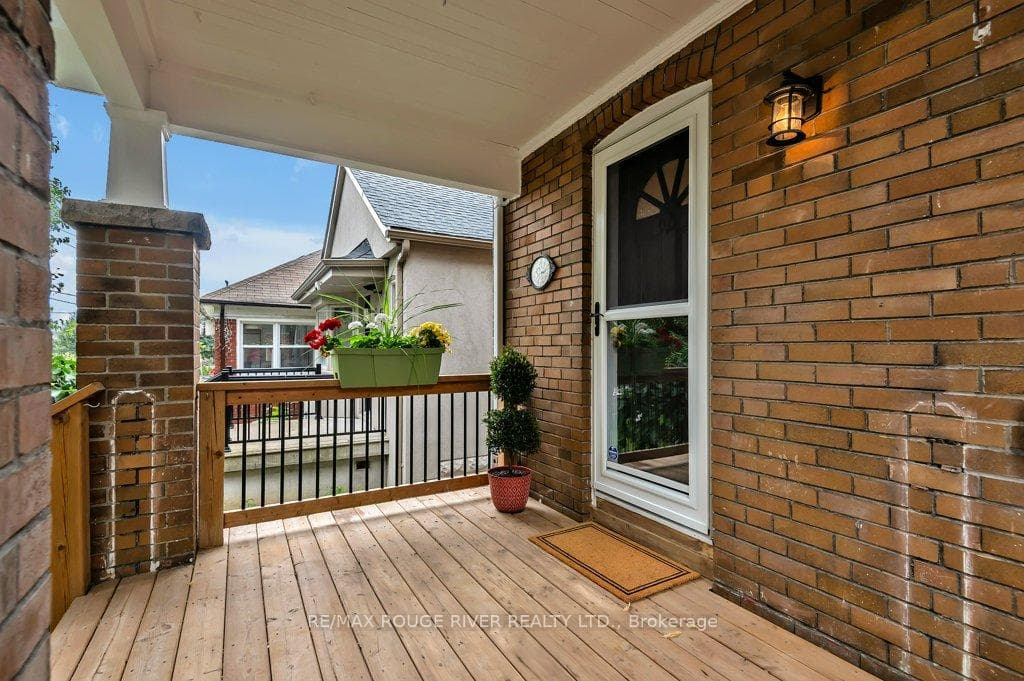 62 Bowie Avenue photo 2