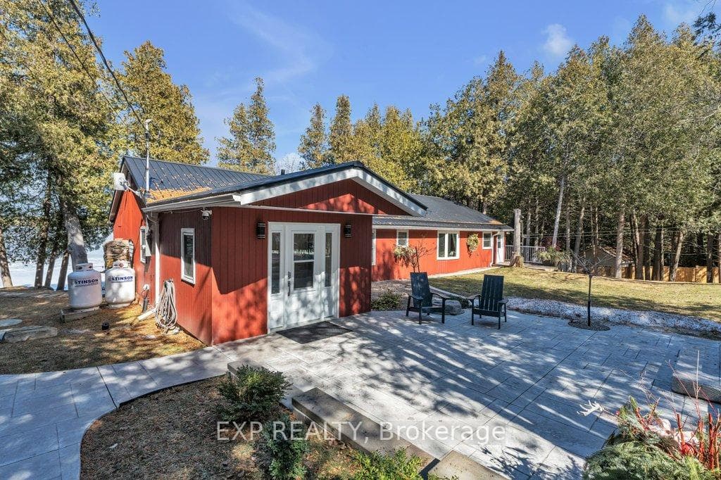 19 Willow Lane photo 16