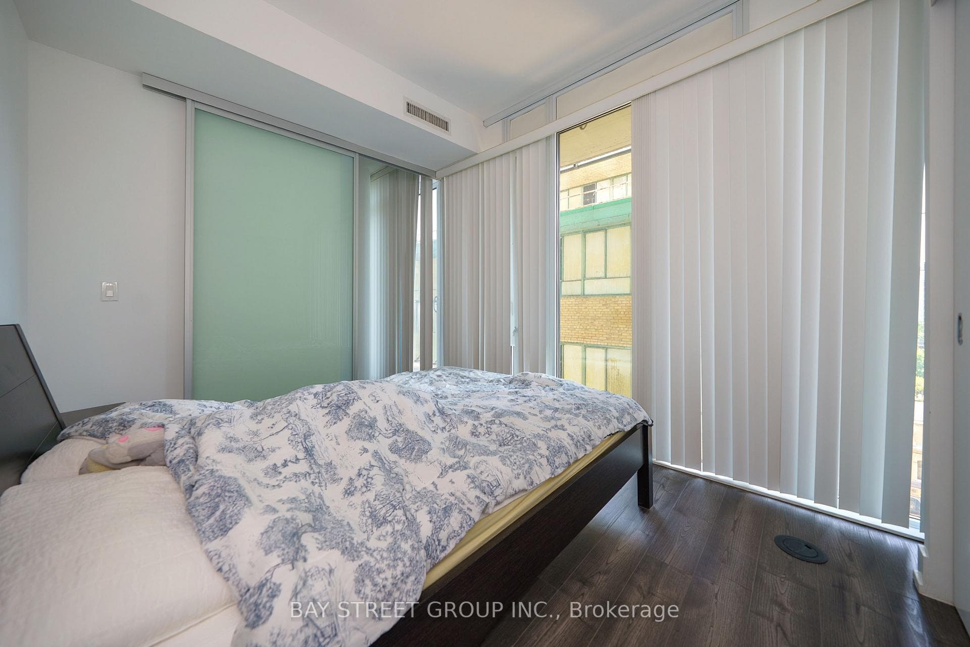 75 St Nicholas Street Unit 809 photo 14
