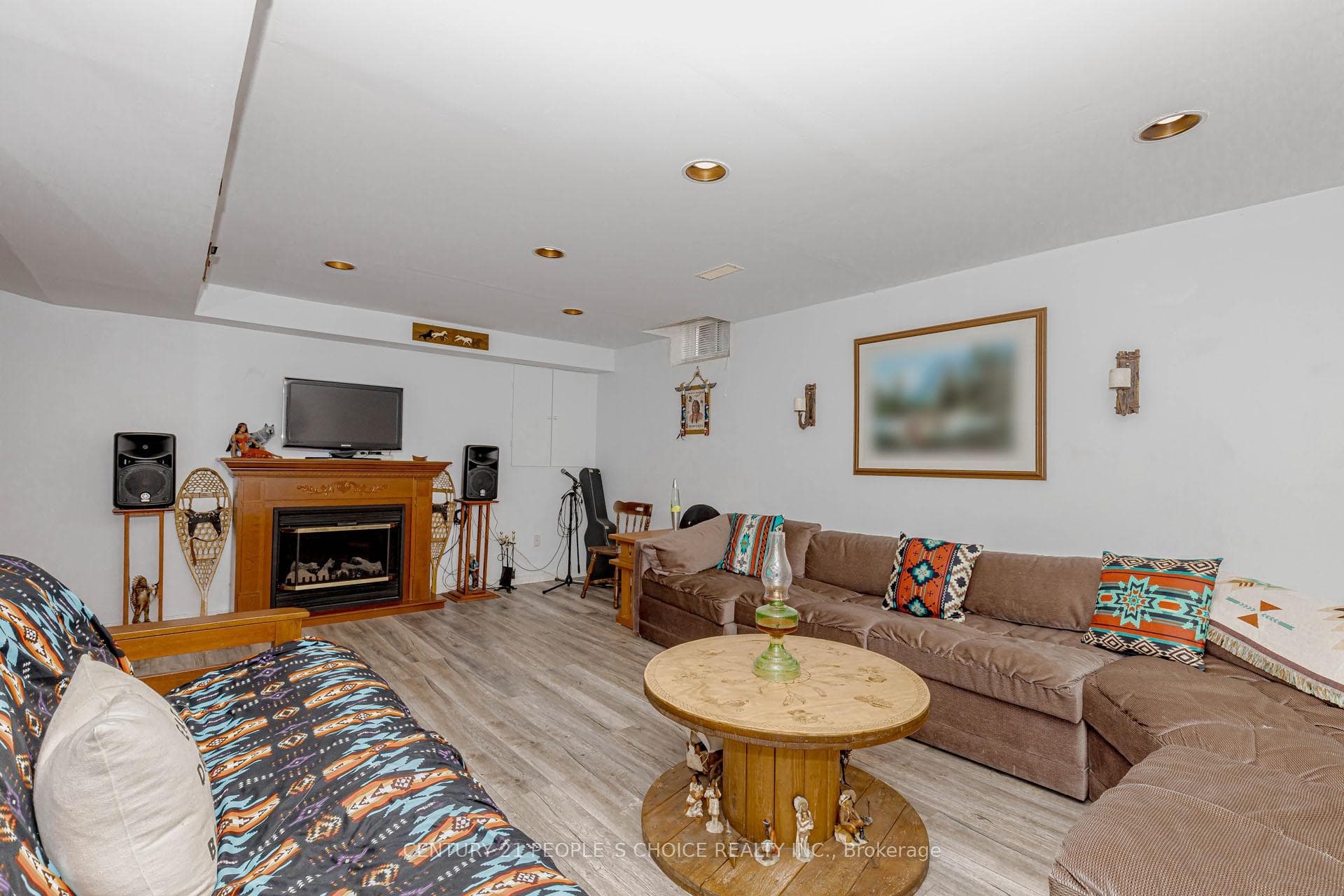 100 Blue Spruce Street photo 37
