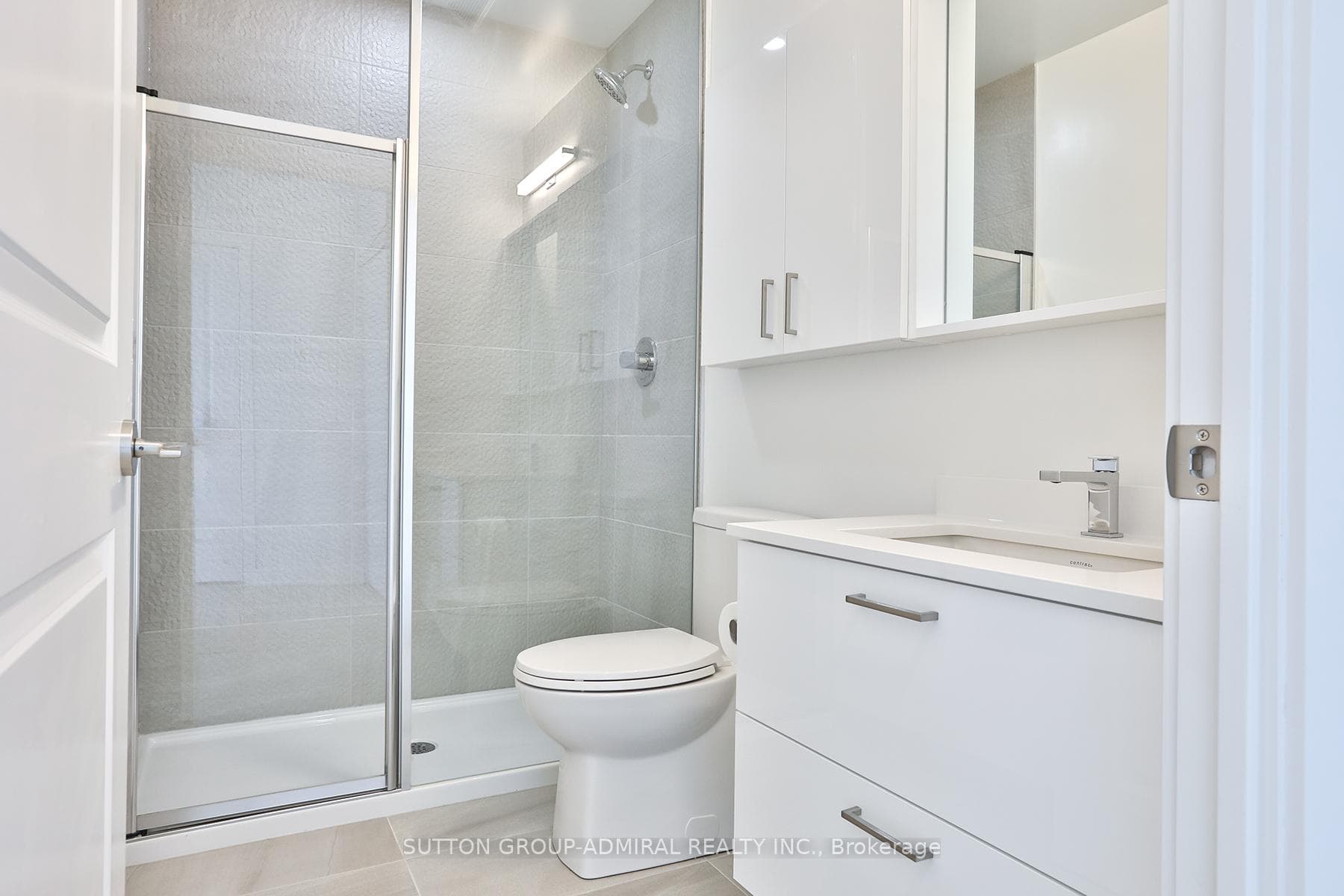 30 Upper Mall Way Unit 1810A photo 17