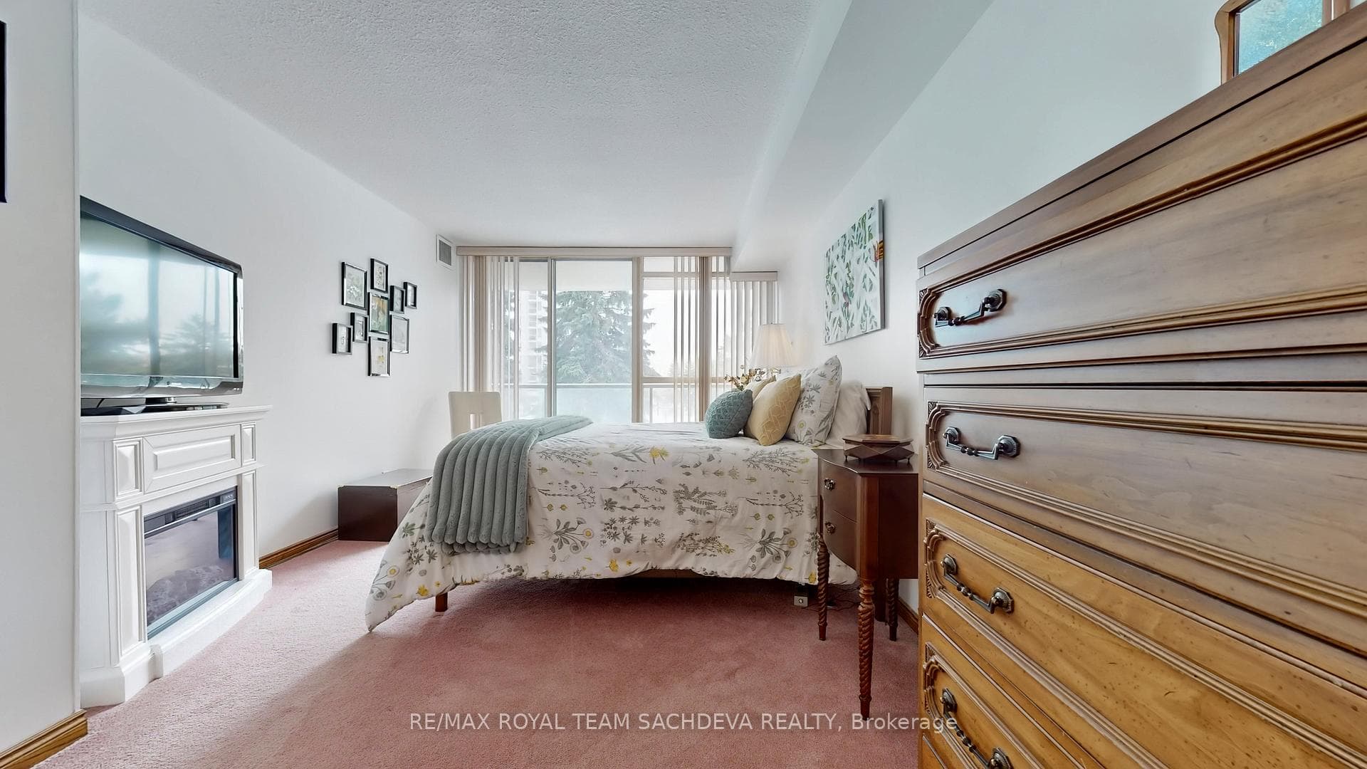 1890 Valley Farm Road Unit 211 photo 17