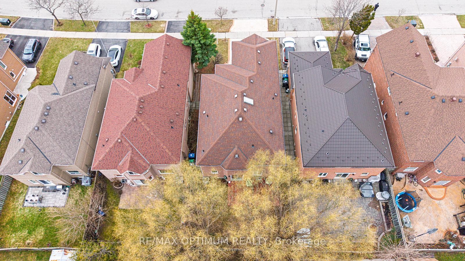 1466 Willowvale Gardens photo 48