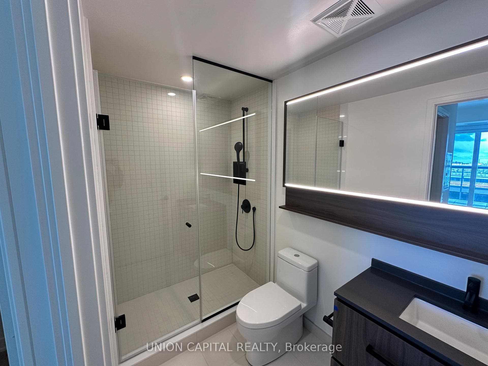 425 Front Street Unit 708 photo 15