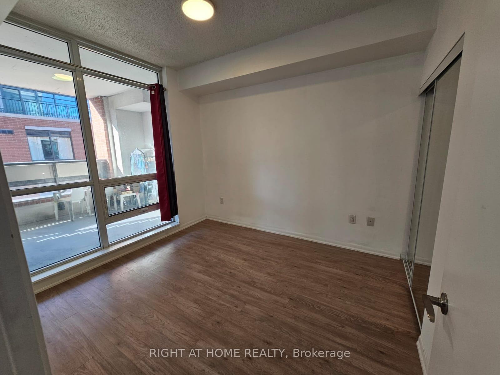 800 Lawrence Avenue Unit 605 photo 6