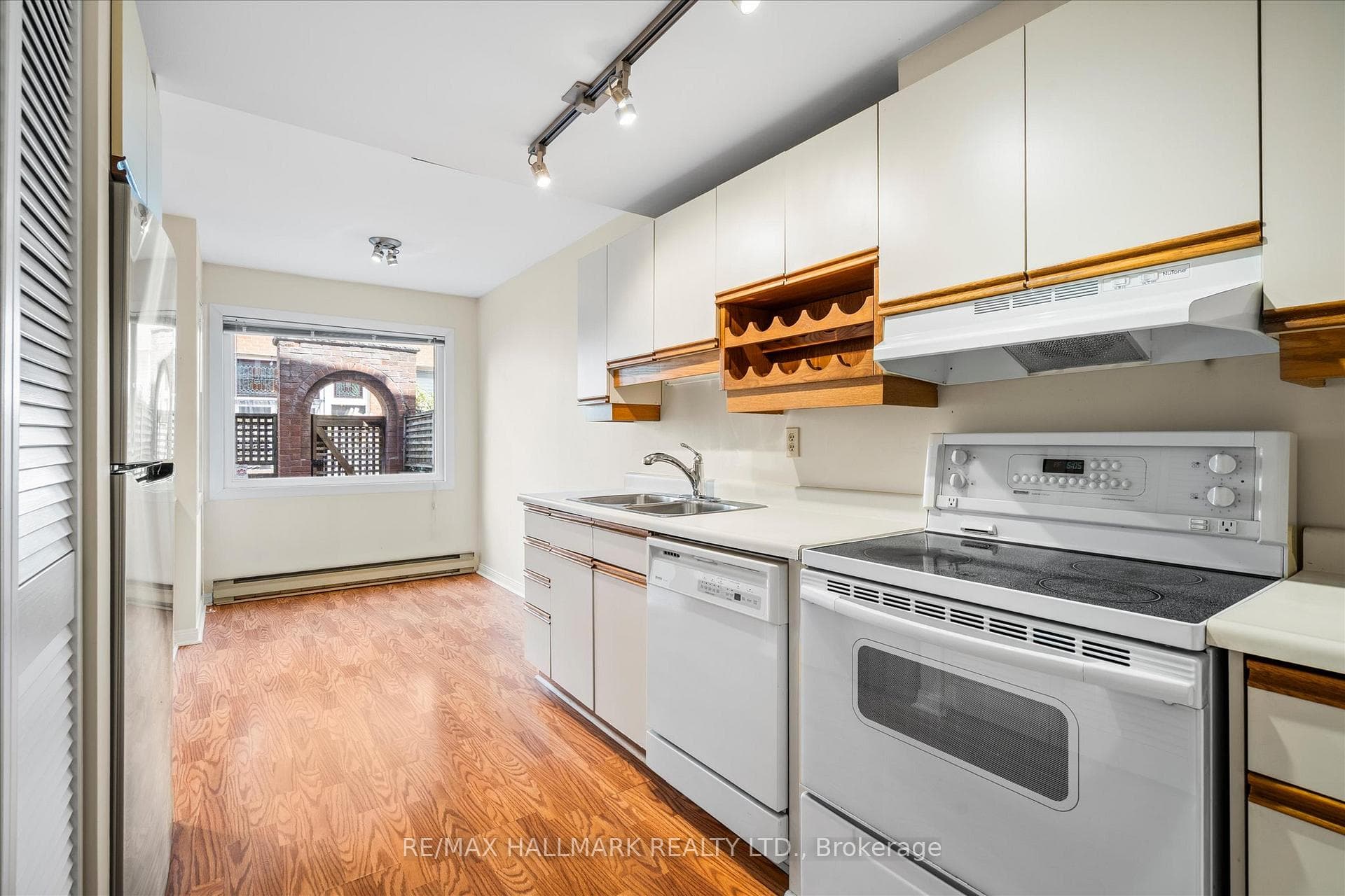 122 Glen Manor Drive Unit 1 photo 11