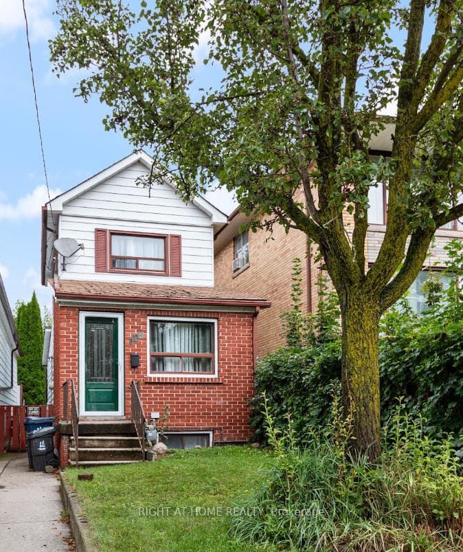 147 Harvie Avenue photo 1