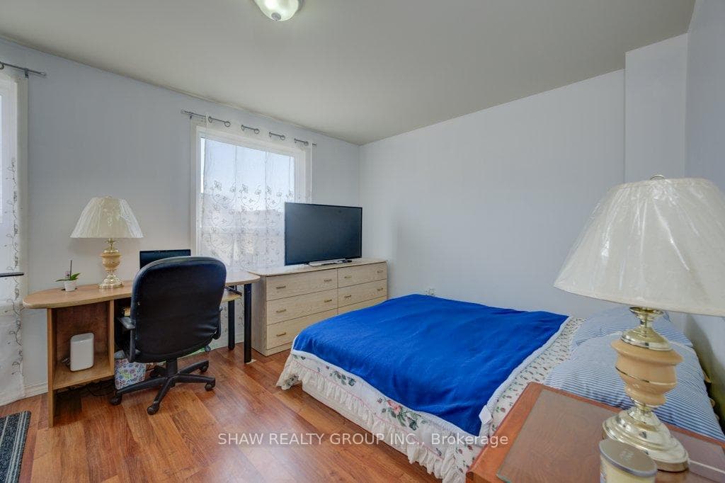 7440 Goreway Drive Unit 22 photo 18