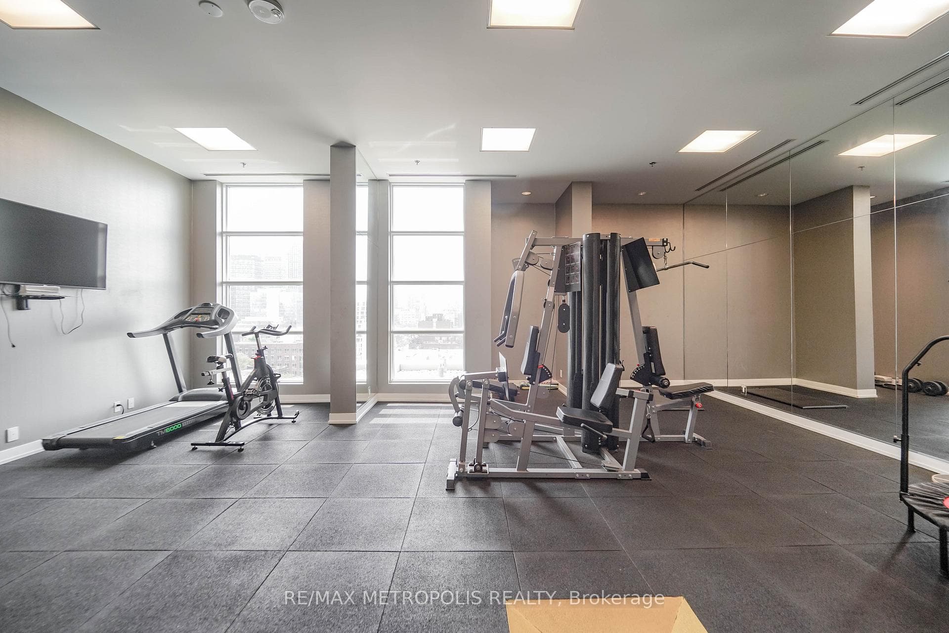 10 Willison Square Unit 602 photo 6