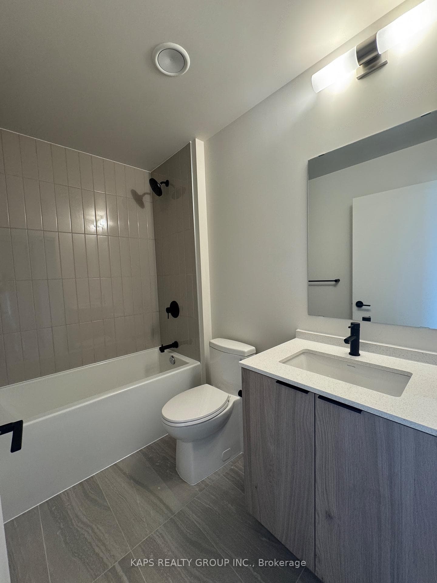 181 Sterling Road Unit 1212 photo 6