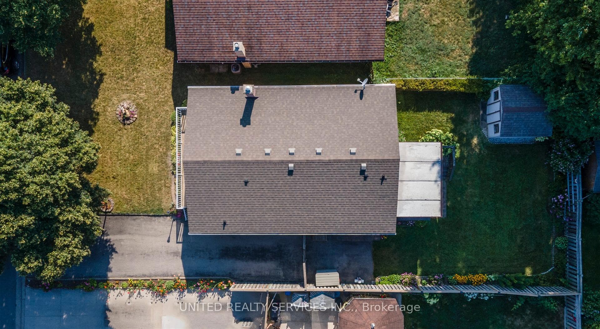 177 Wellesley Crescent photo 3
