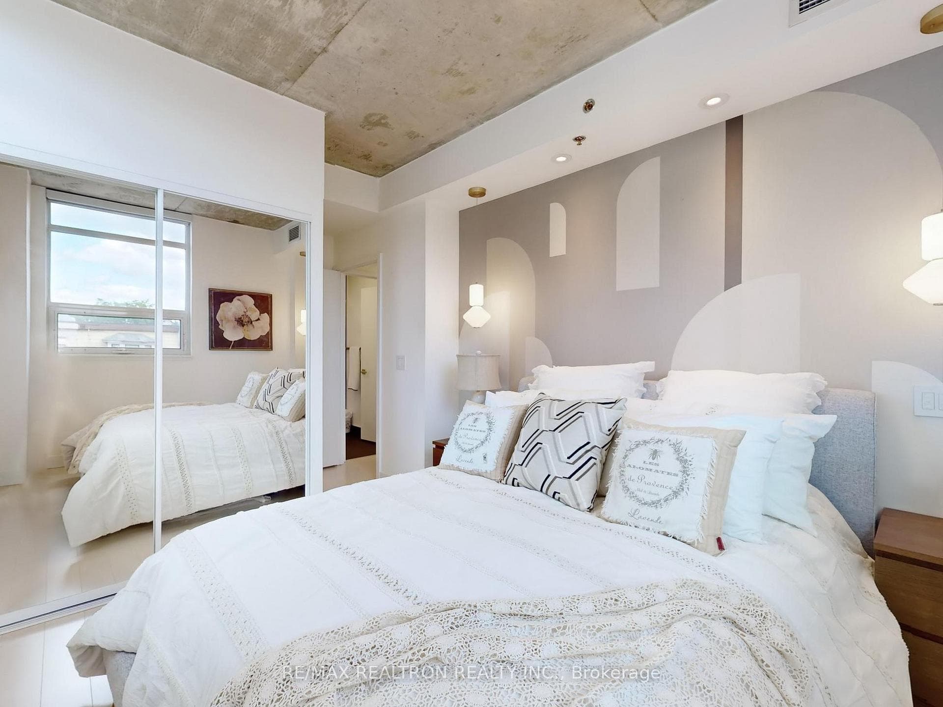 7 Peel Avenue Unit 1 photo 21