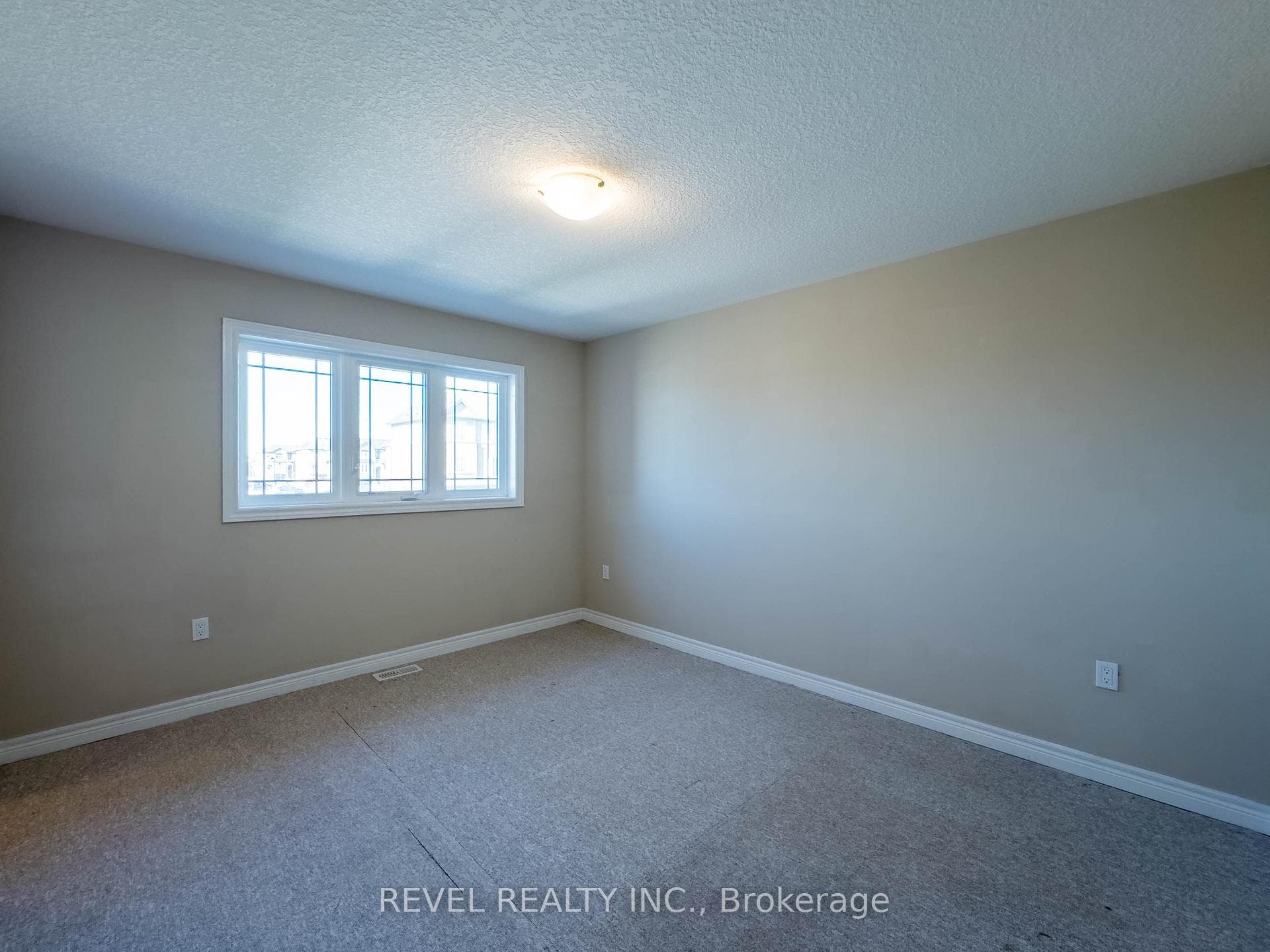 258 Dalgleish Trail photo 14