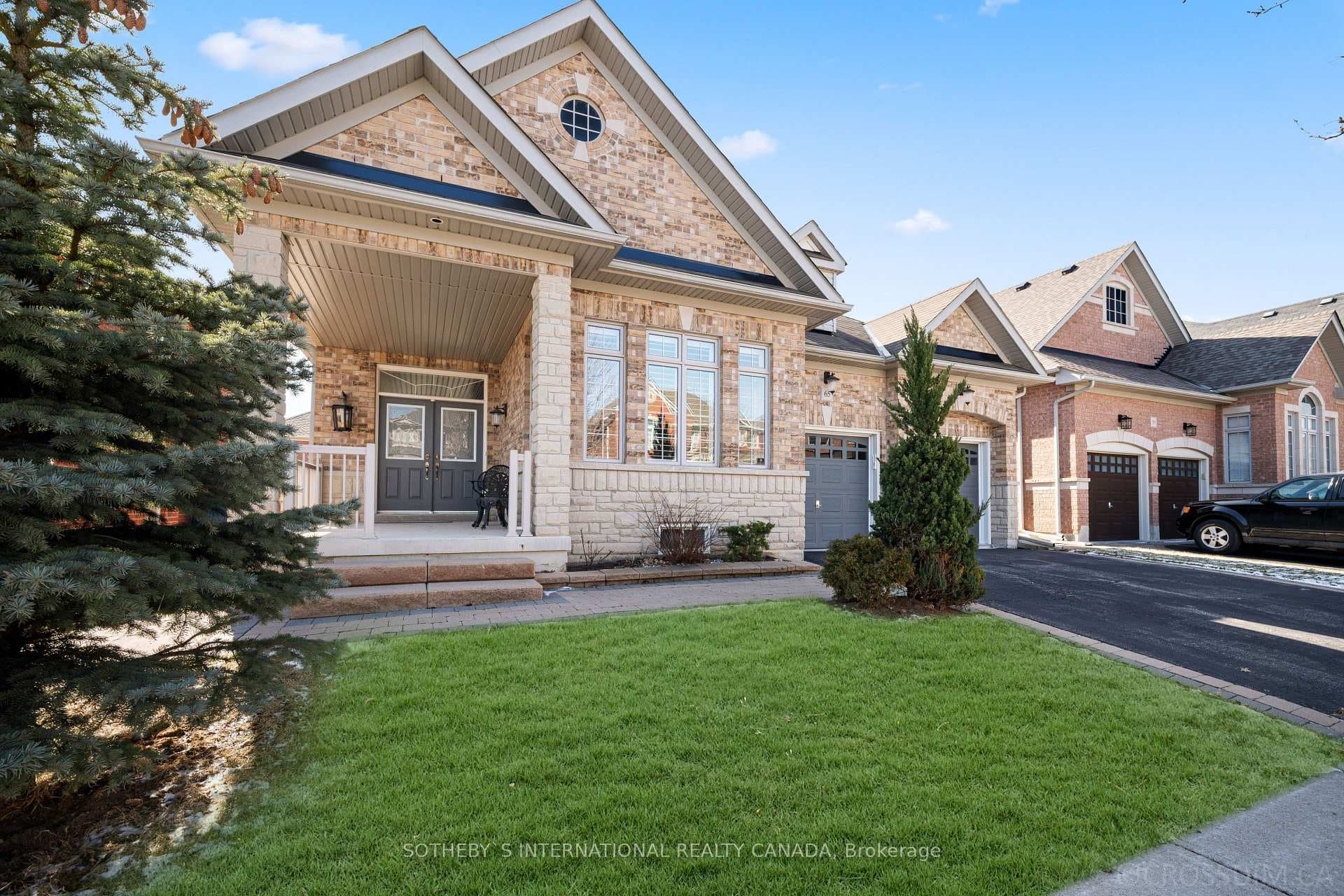 65 Eakins Drive photo 2