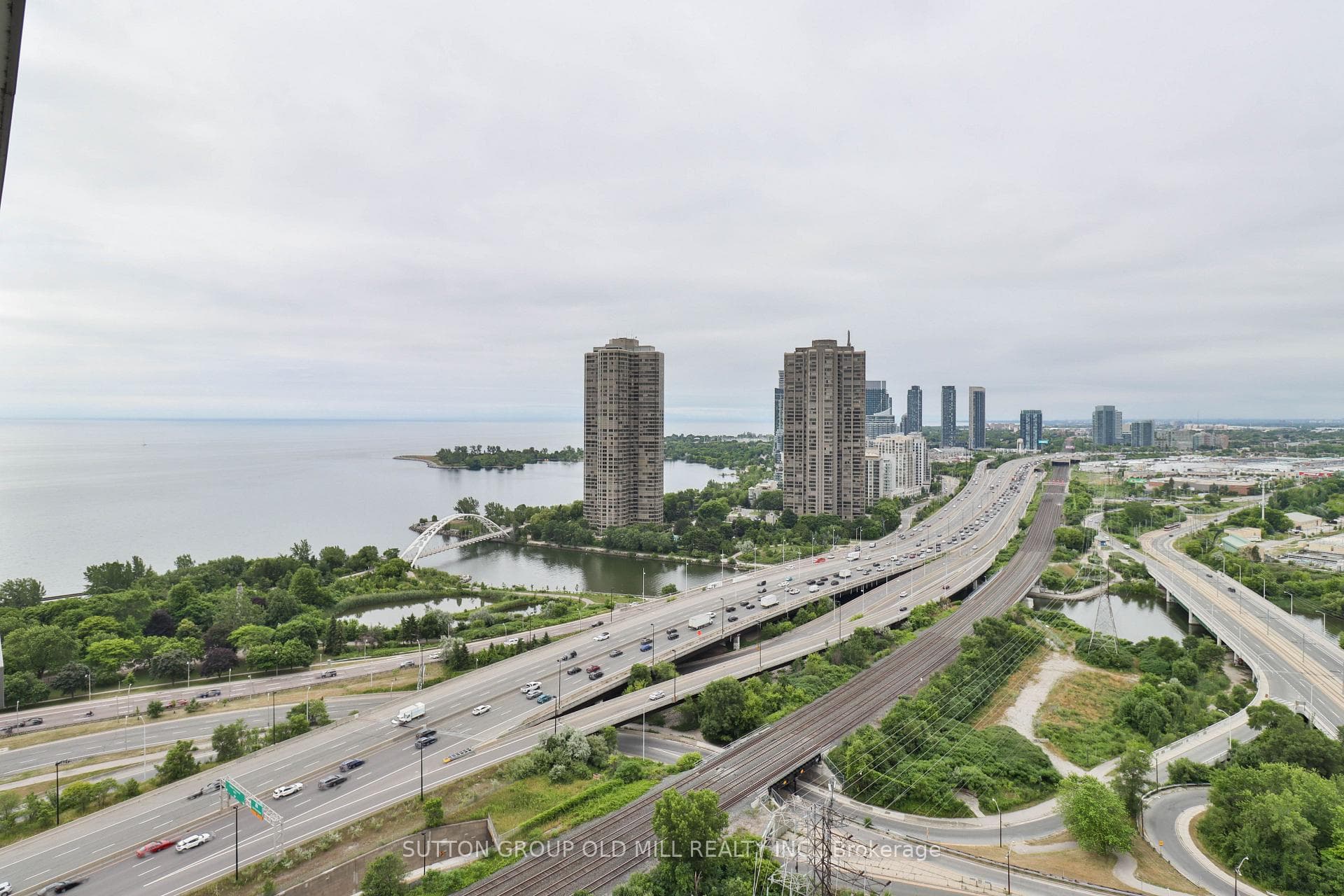 105 The Queensway N/A Unit 2709 photo 20