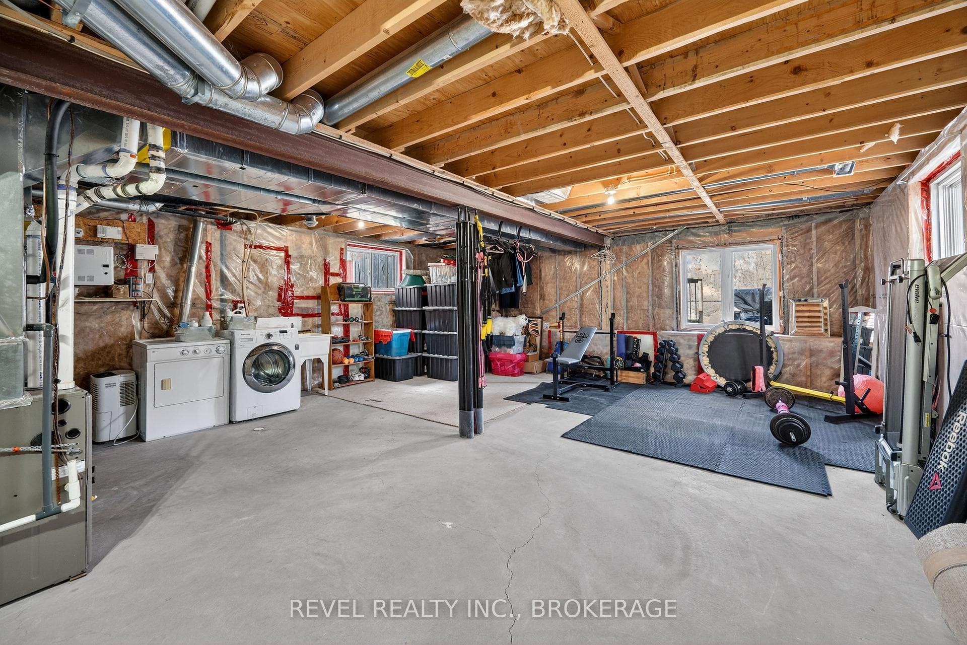 1509 Crimson Crescent photo 25