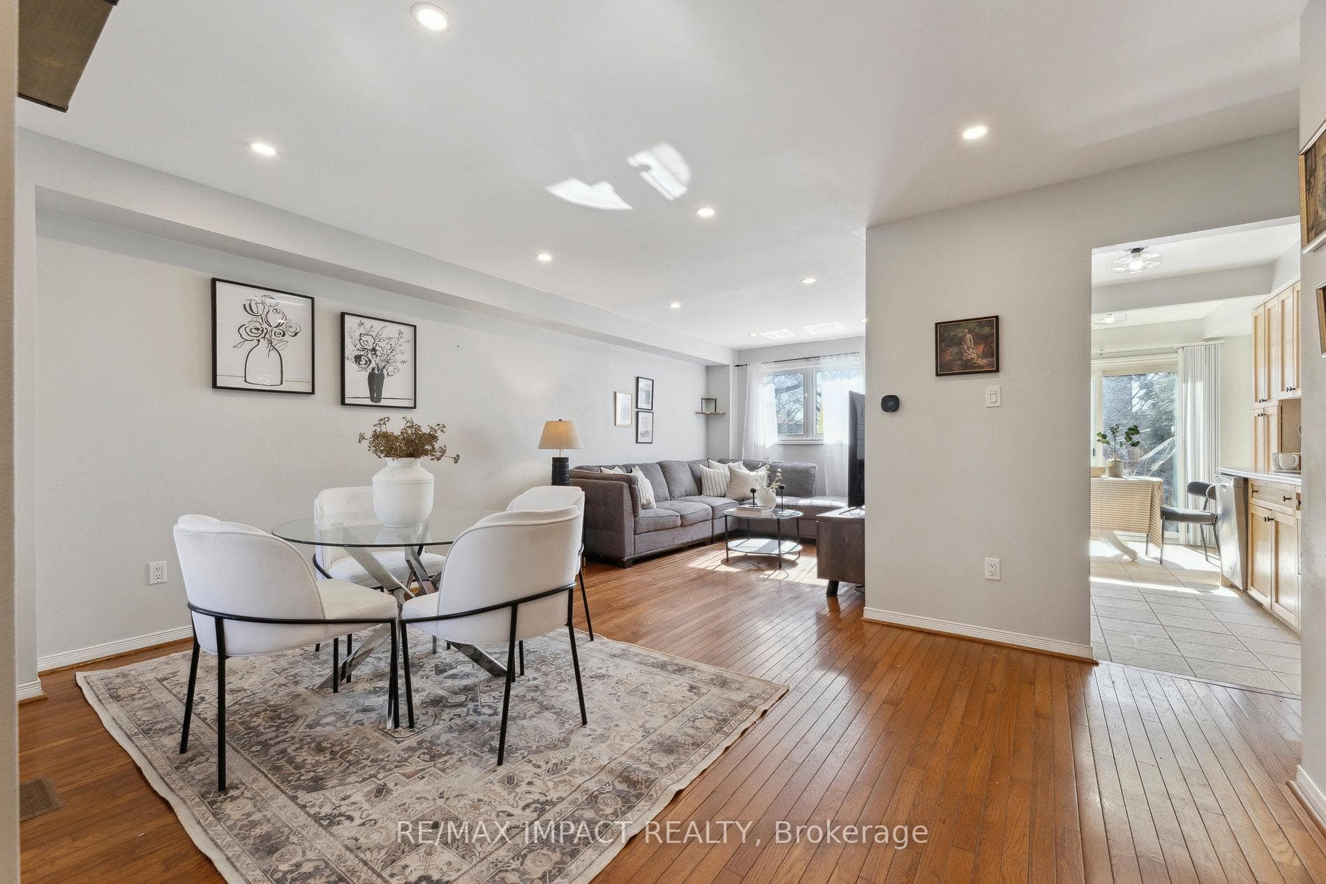 15 Hendley Drive photo 7