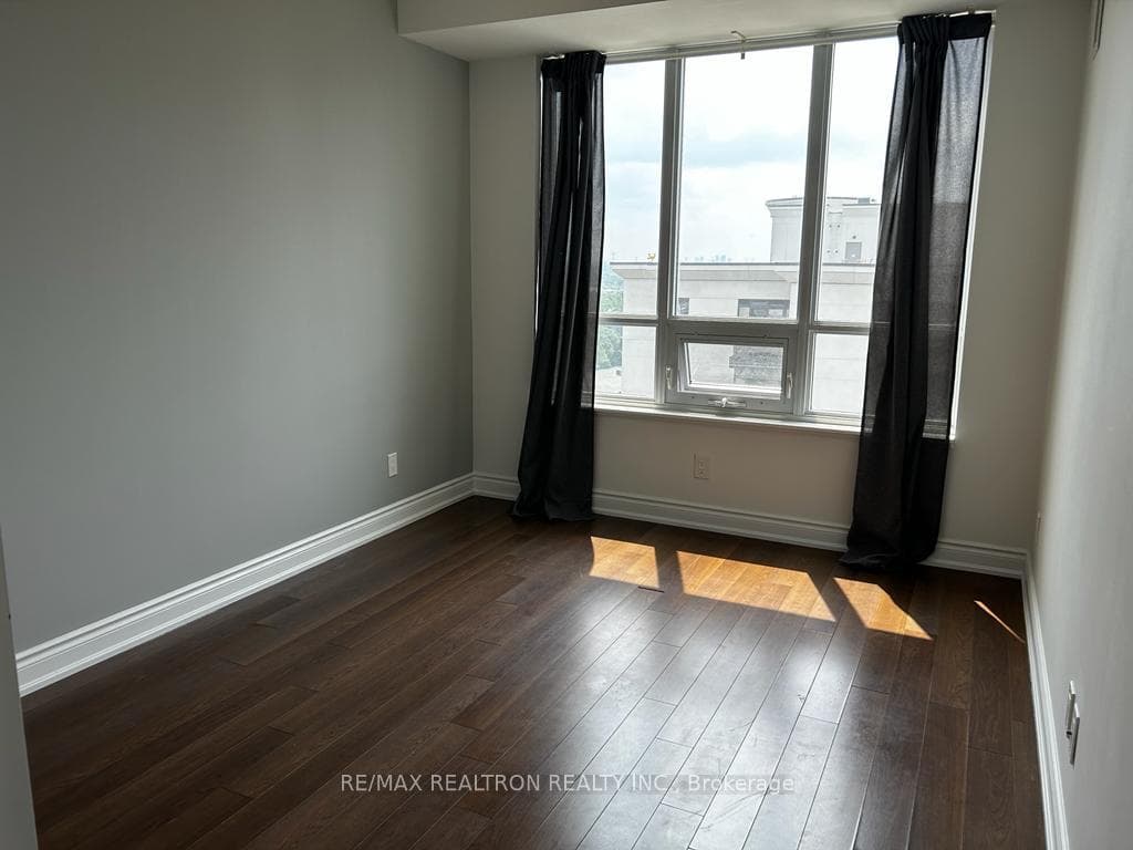 38 Cedarland Drive Unit 1511 photo 12