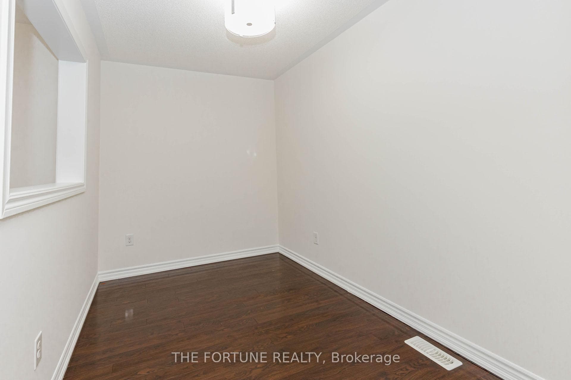 16 Haviland Circle photo 23