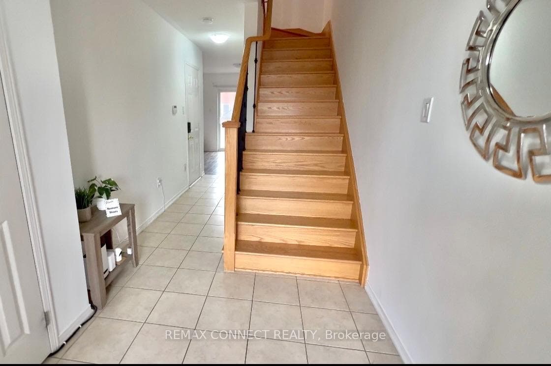 174 Sussexvale Drive photo 2
