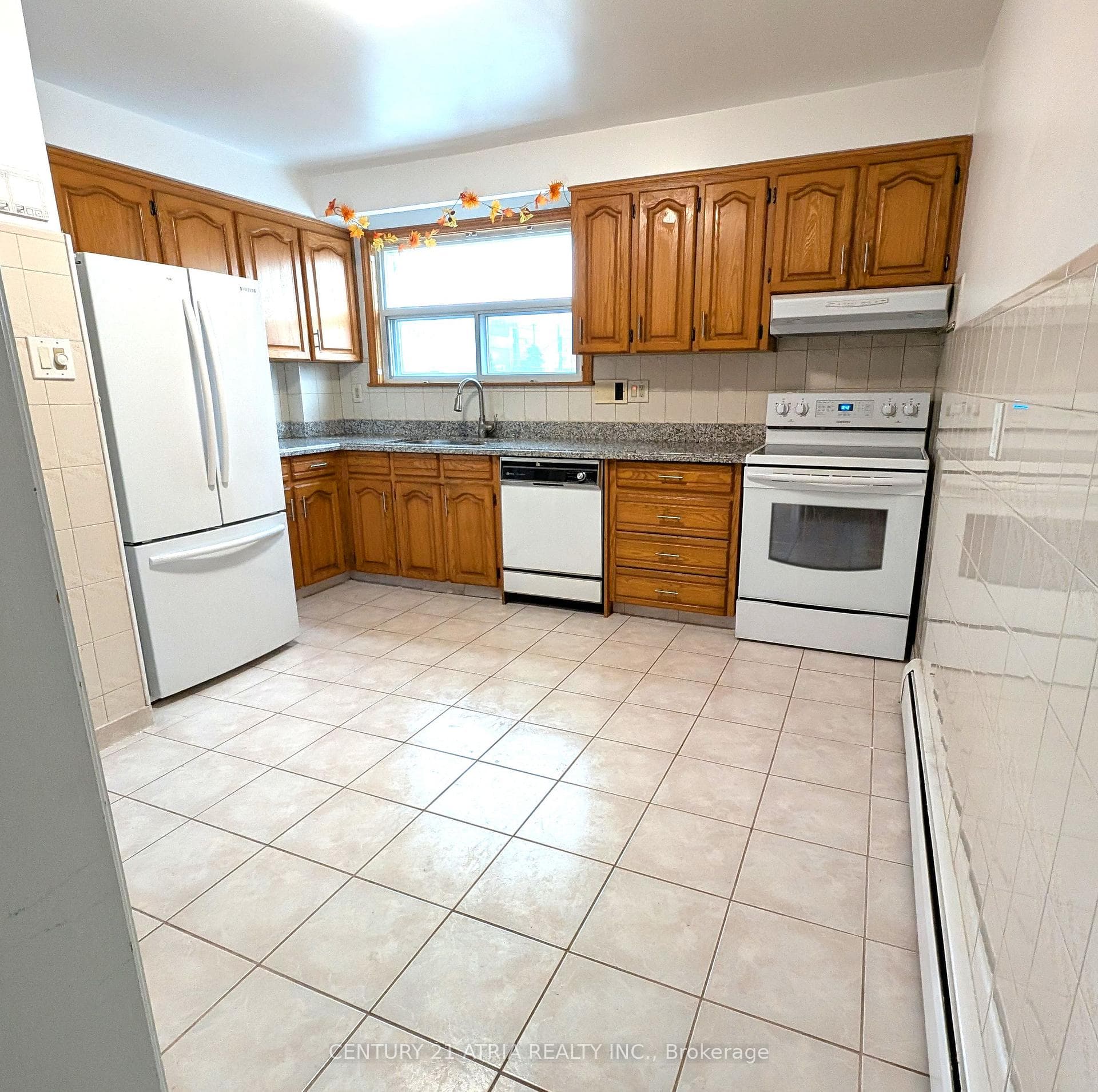 731 Lawrence Avenue Unit 2 photo 6
