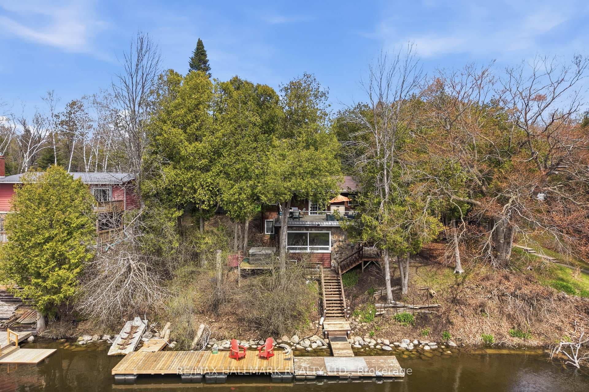 104 Riverbank Drive photo 45