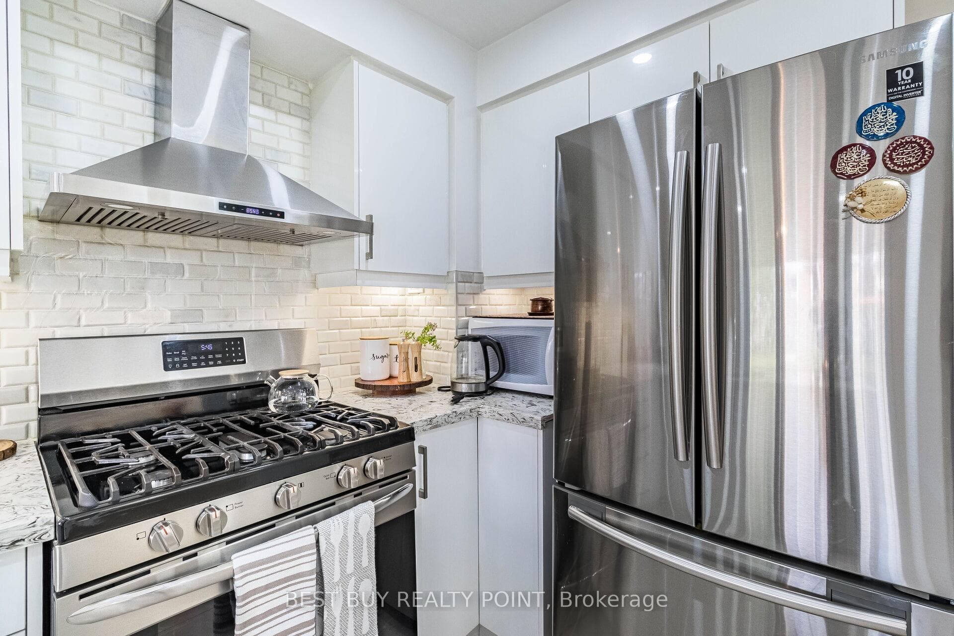 865 Attersley Drive photo 27