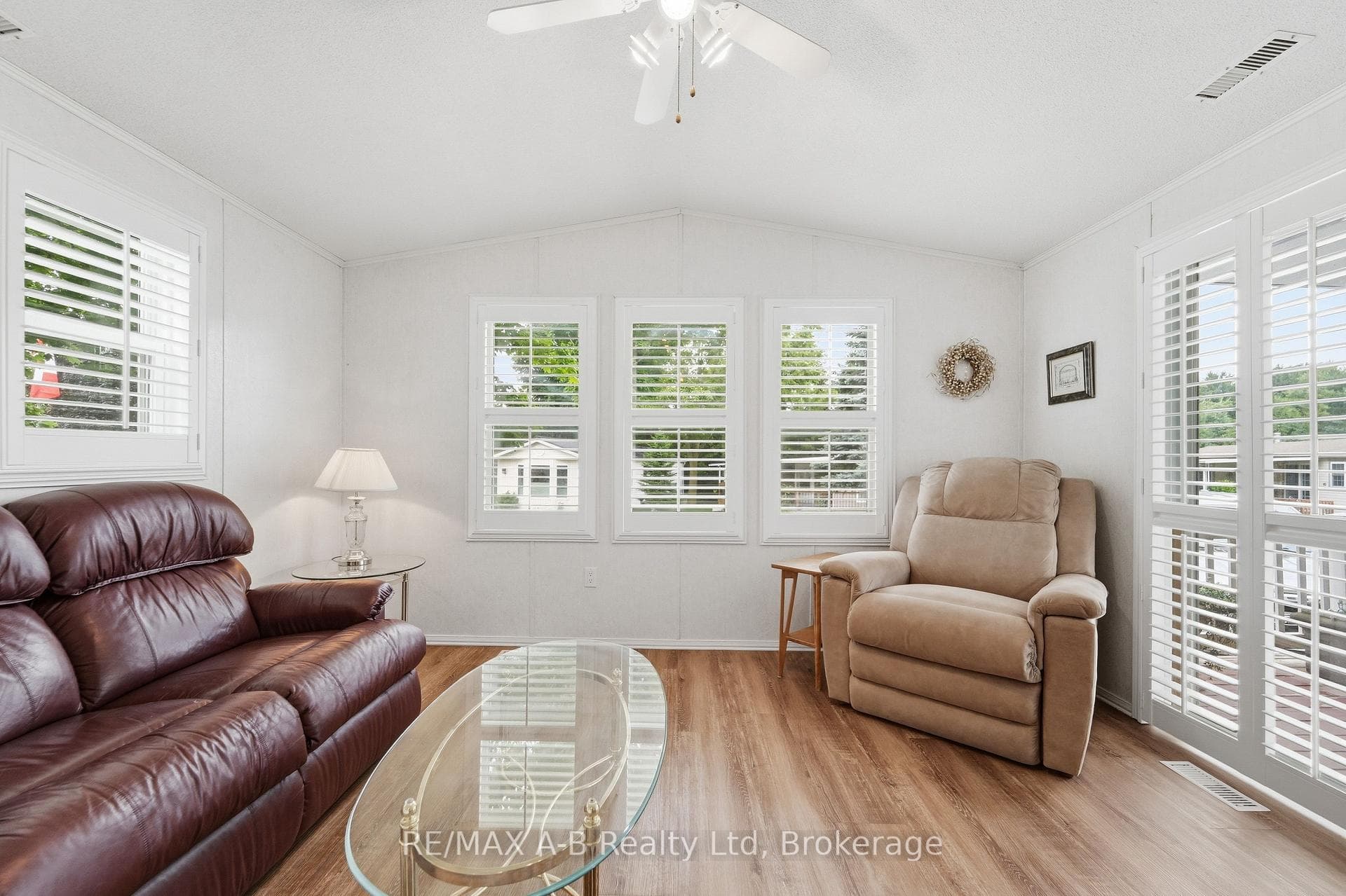 316489 31st Line Unit 906 photo 13