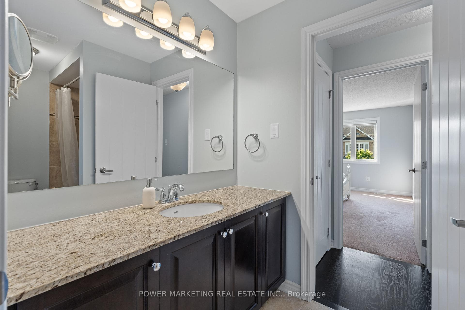241 Rue Des Soldats Riendeau Street photo 28
