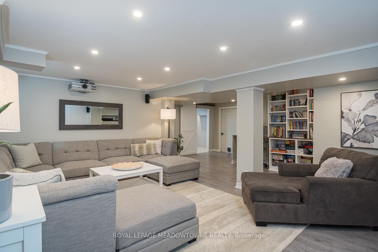Large Rec Room for Theatre Nights!