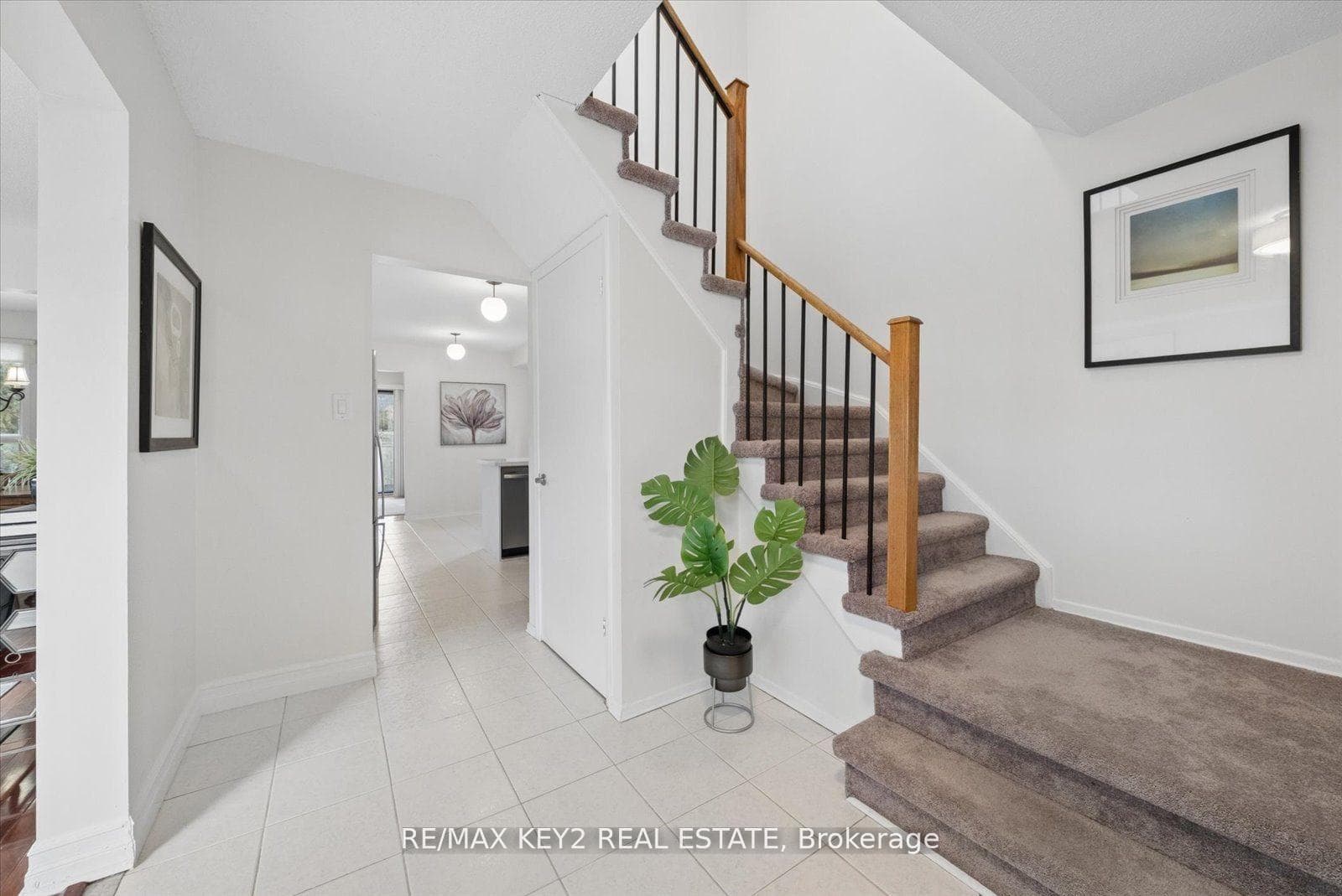 54 Silbury Drive photo 5