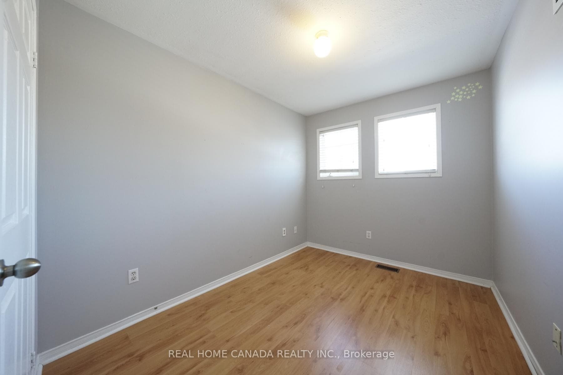 2320 Dalebrook Drive photo 11