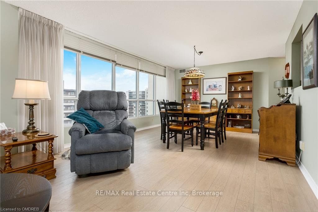 100 MILLSIDE Drive Unit 1007 photo 6