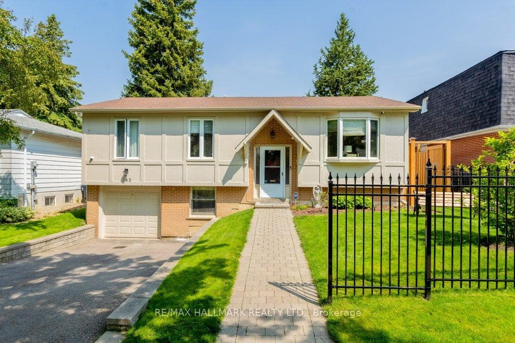 142 Aspenwood Drive photo 1