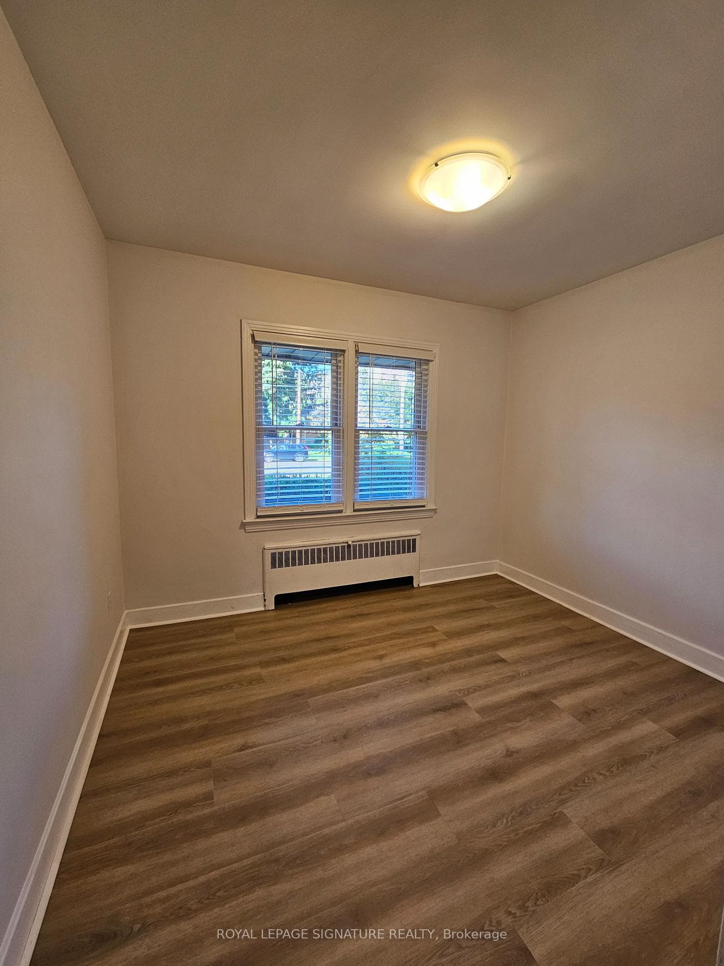 964 King Road photo 11