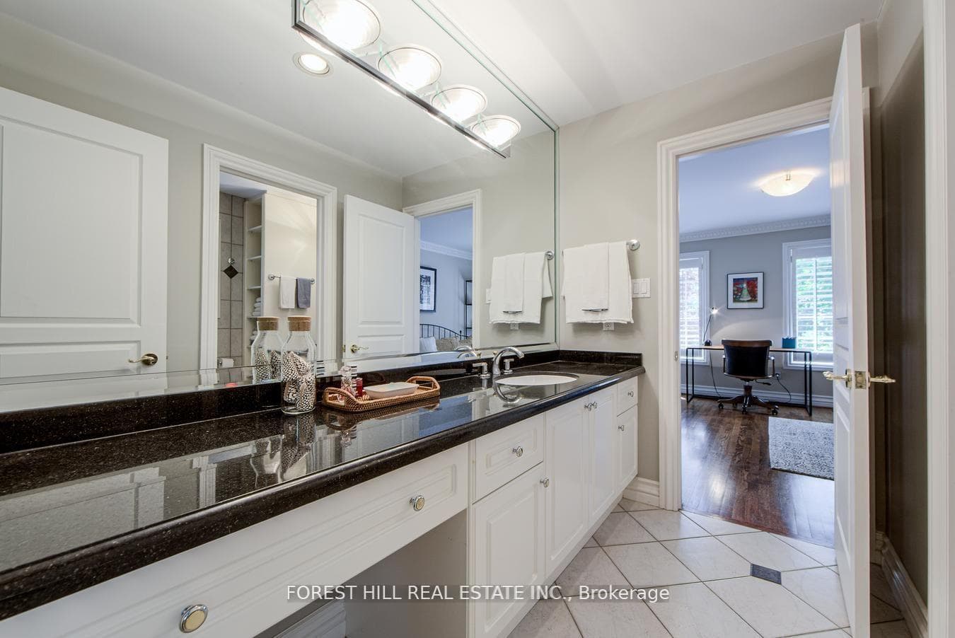 42 Aldershot Crescent photo 27