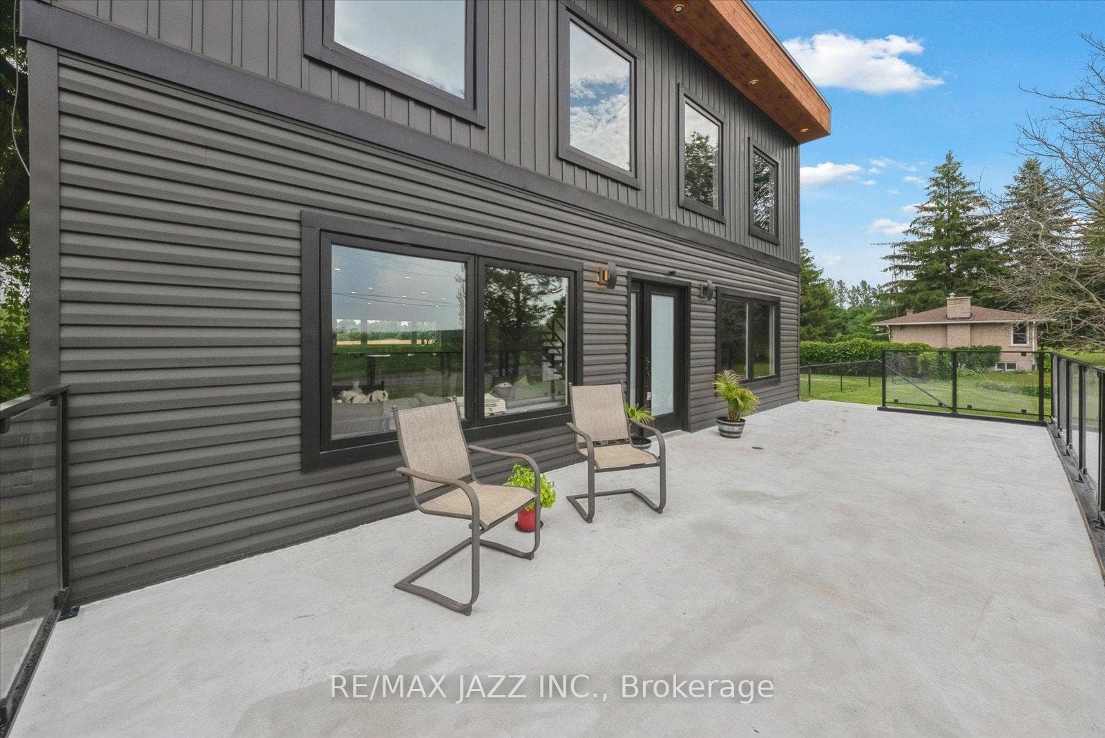 11561 Russell Road photo 36