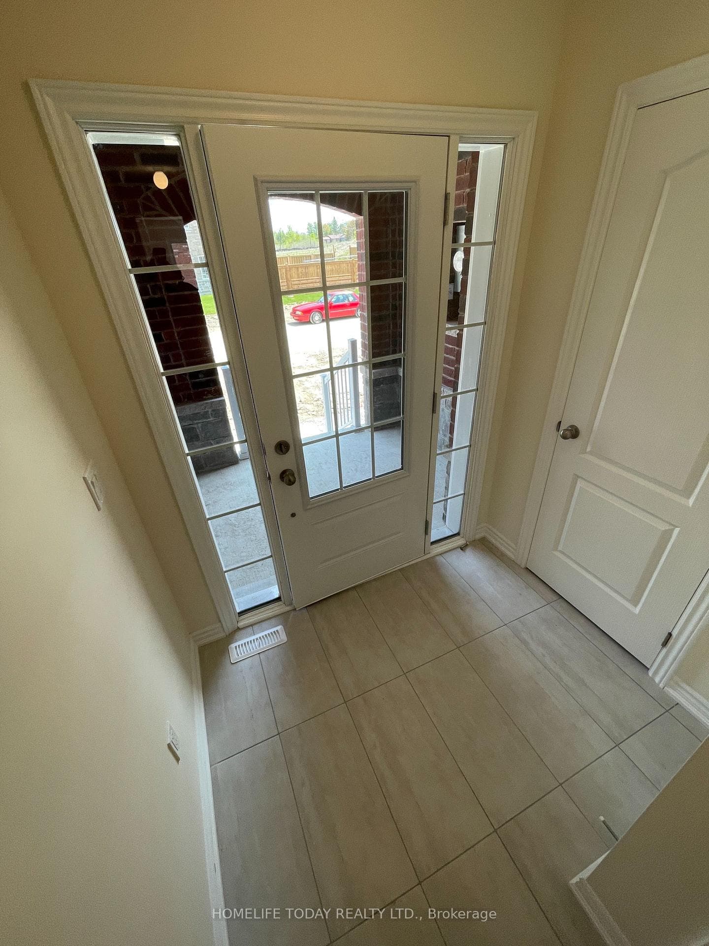138 Cliff Thompson Court photo 4