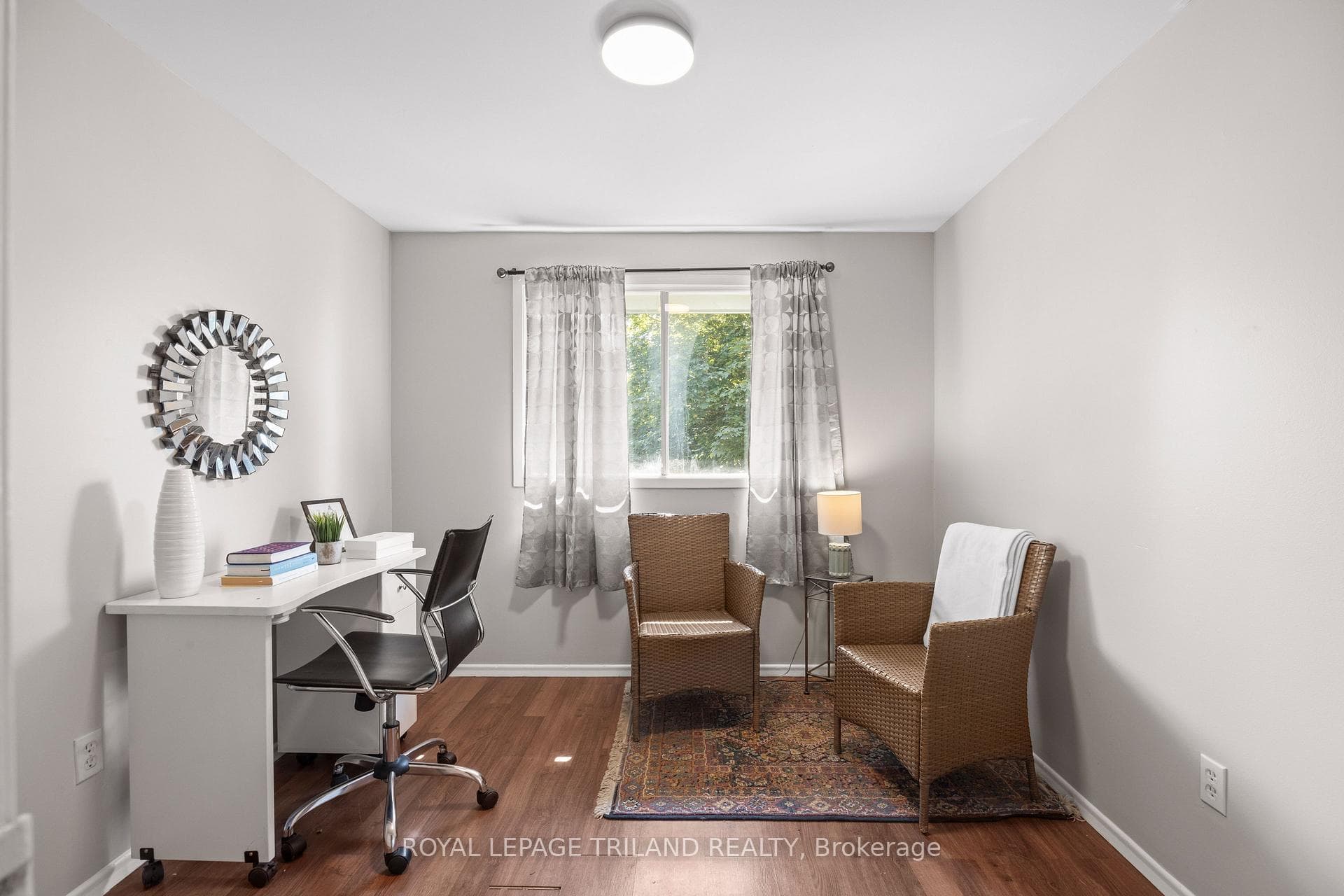 1769 Aldersbrook Road photo 19