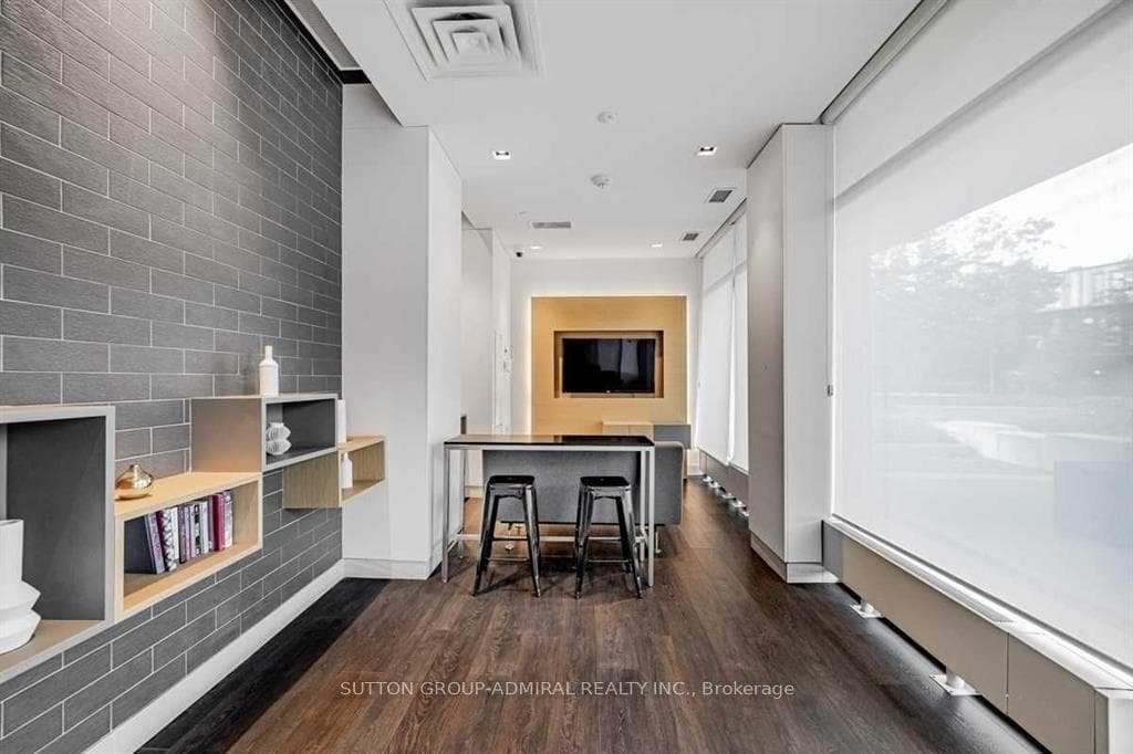 150 Fairview Mall Drive Unit 1706 photo 13