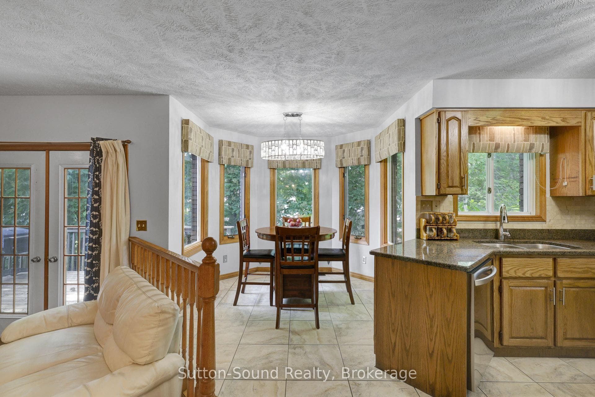 460 8TH Avenue photo 11