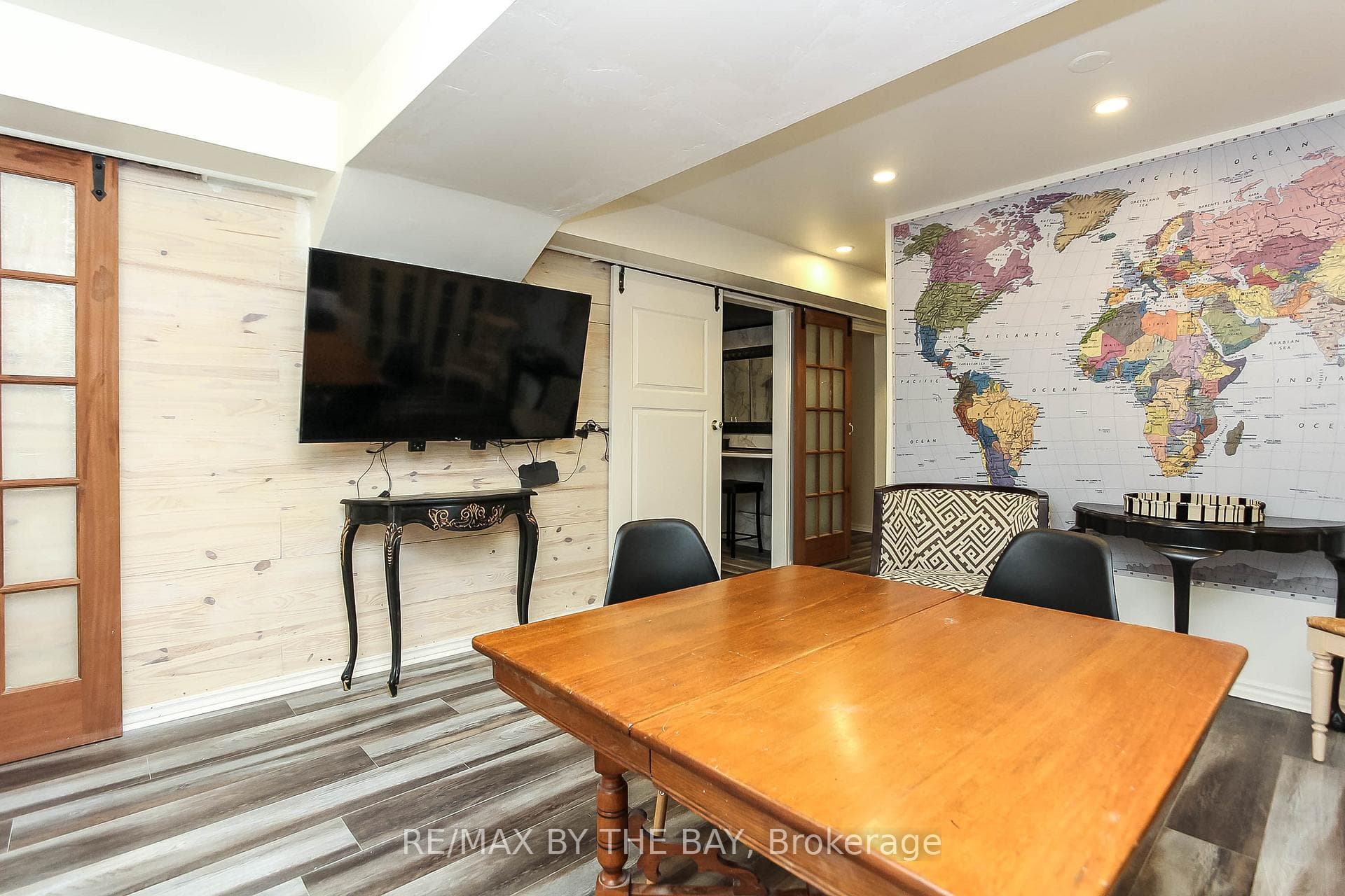 138 Constance Boulevard photo 19