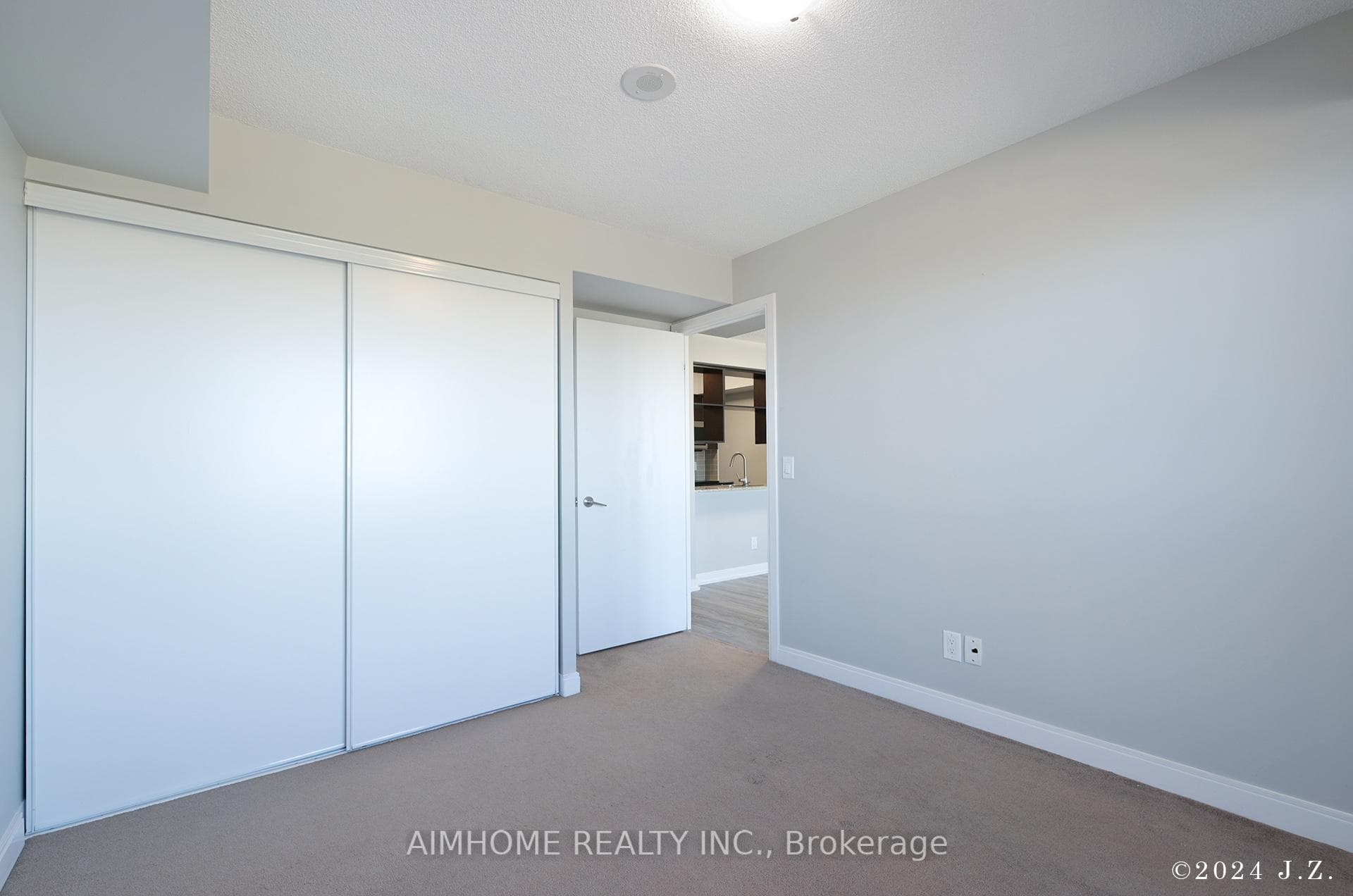 181 Village Green Square Unit 2912 photo 35