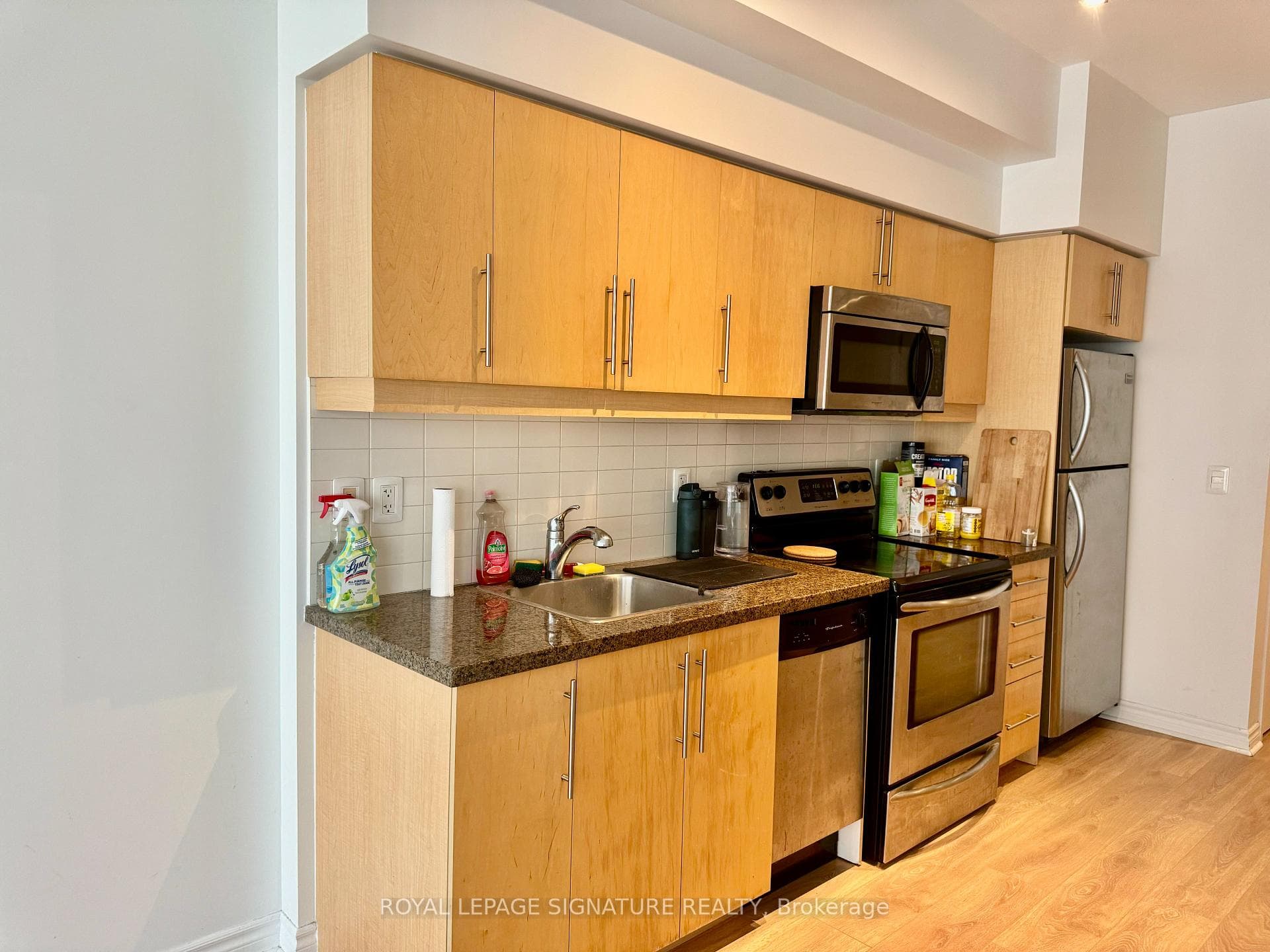 2885 Bayview Avenue Unit 1202 photo 4